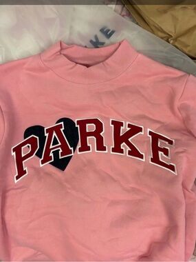 New in Bag PARkE Jean Heart Varsity Mock neck in Blush Sz L/XL